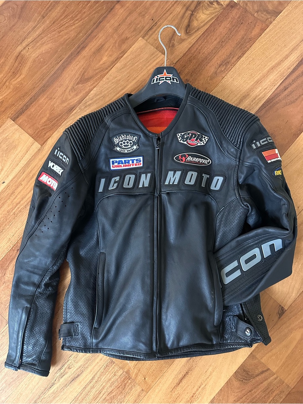 EUC Vintage Icon Motosports Leather Jacket